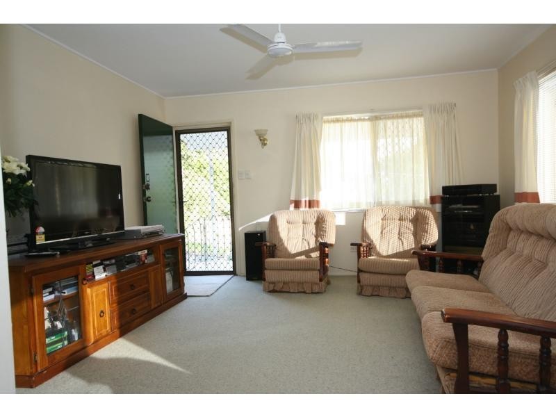 16 Burloo Crescent, Ferny Hills QLD 4055