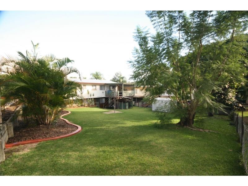 16 Burloo Crescent, Ferny Hills QLD 4055