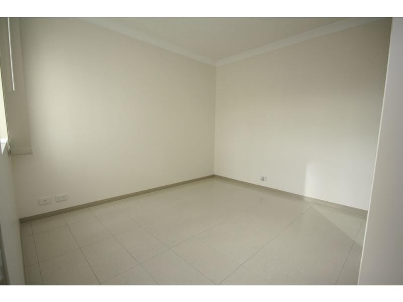 2/7 Annie Street, Woody Point QLD 4019