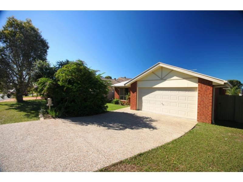 38 Dobell Street, Rothwell QLD 4022