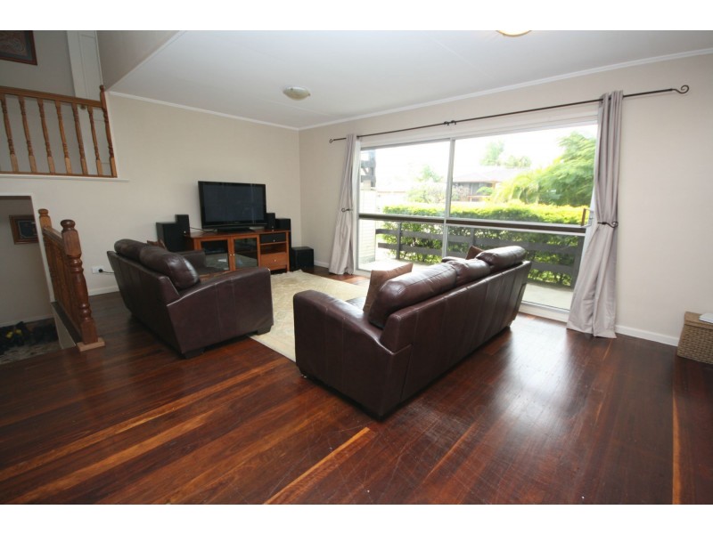 4 Mavor Street, Clontarf QLD 4019