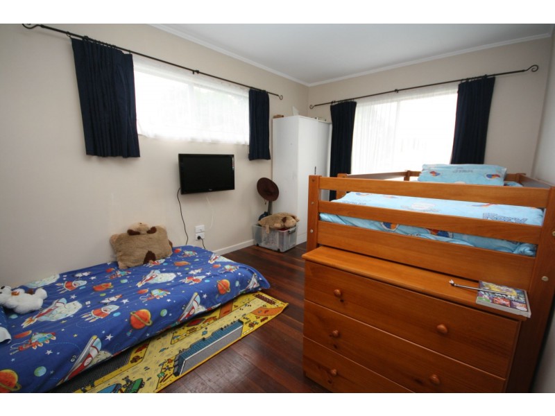4 Mavor Street, Clontarf QLD 4019