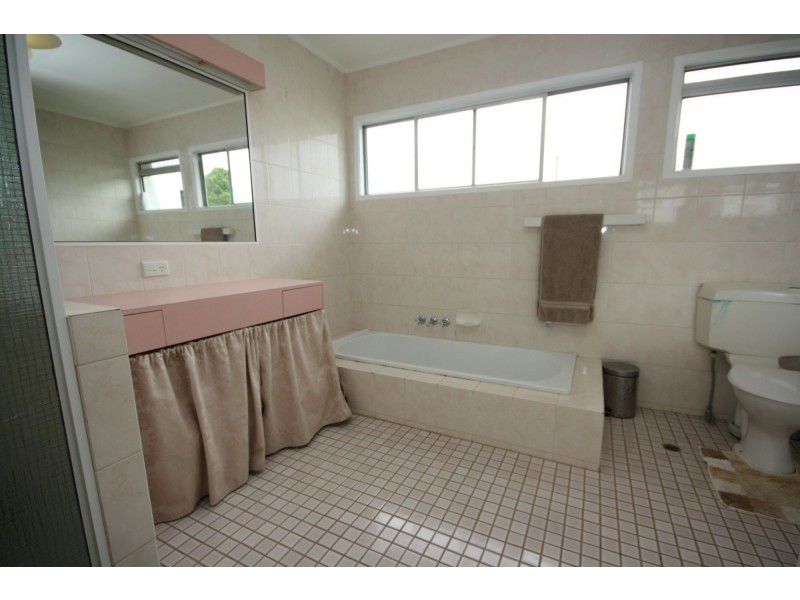 4 Mavor Street, Clontarf QLD 4019