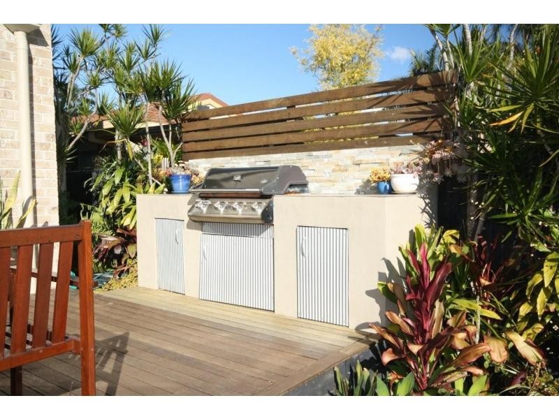31 Kate Street, Woody Point QLD 4019
