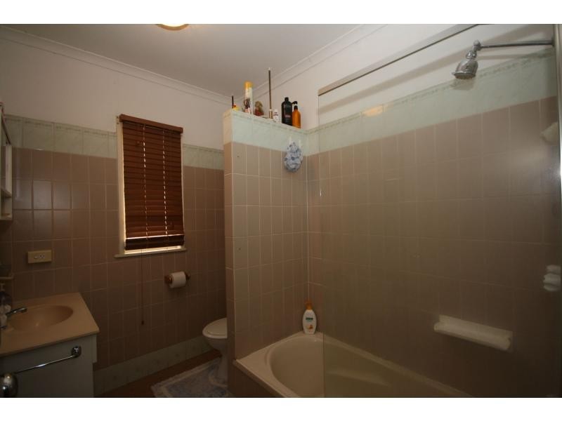 14 Bank Street, Margate QLD 4019