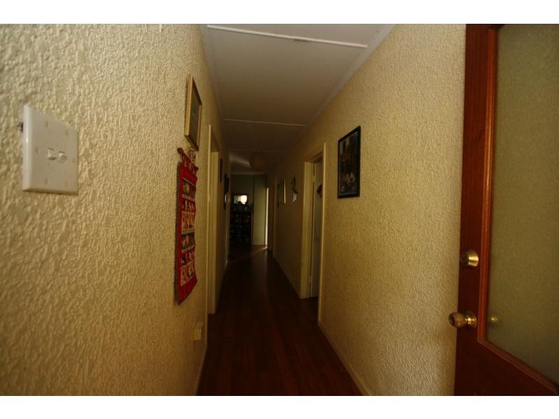14 Bank Street, Margate QLD 4019