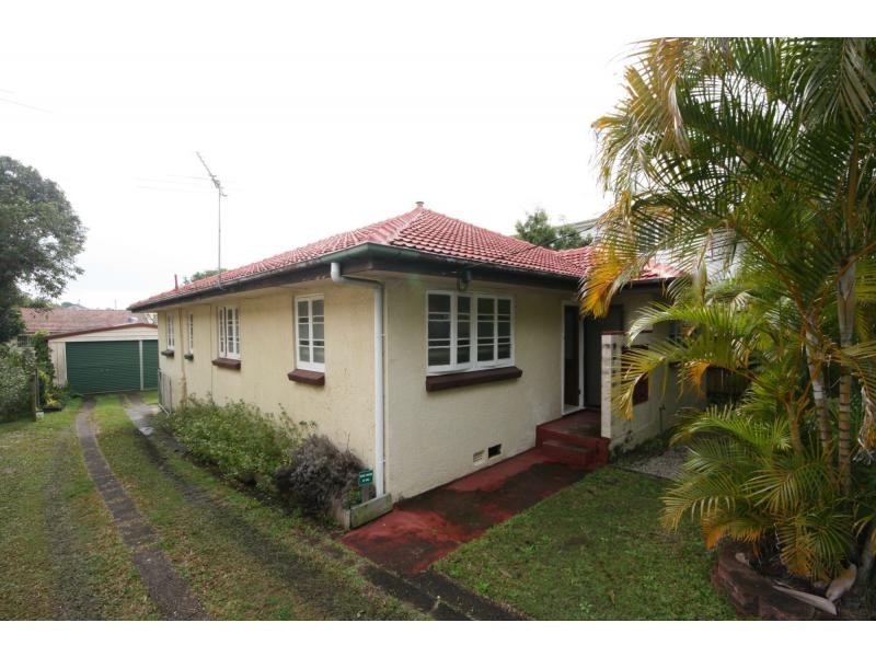 14 Bank Street, Margate QLD 4019