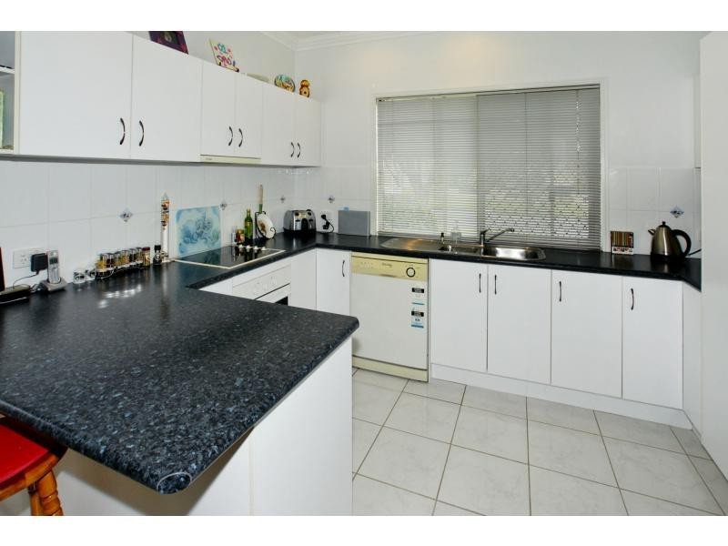 19 Cole Street, Scarborough QLD 4020