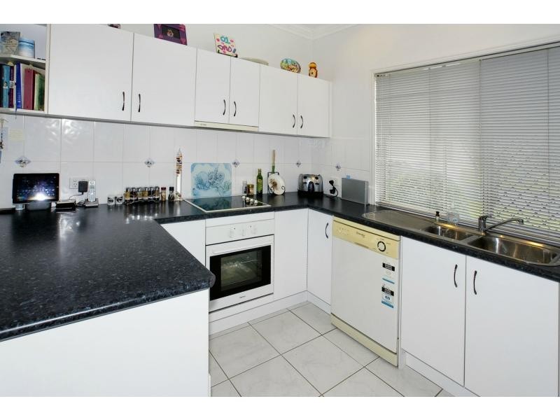 19 Cole Street, Scarborough QLD 4020