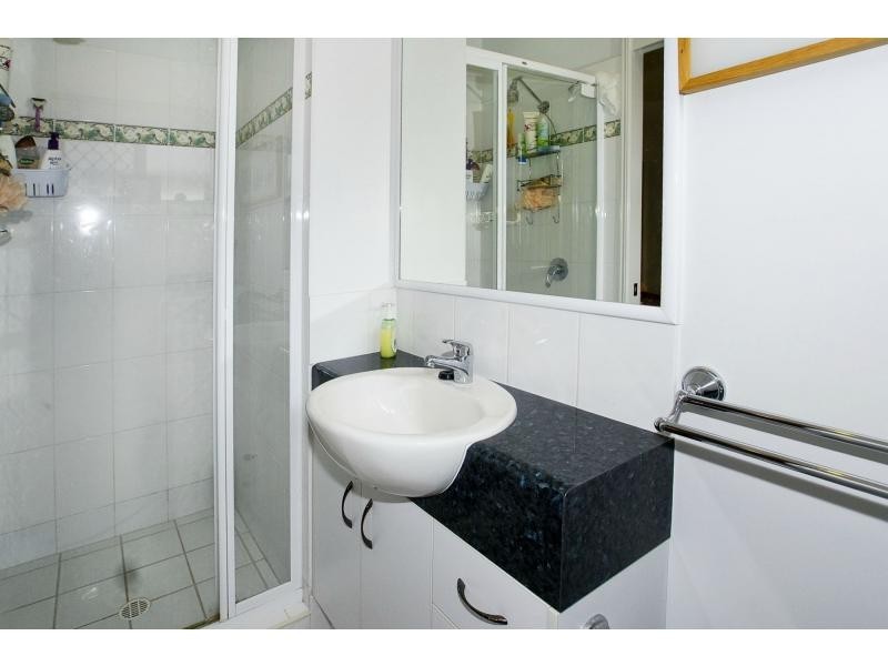 19 Cole Street, Scarborough QLD 4020