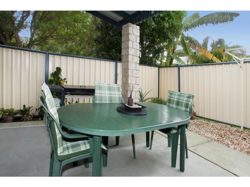 19 Cole Street, Scarborough QLD 4020