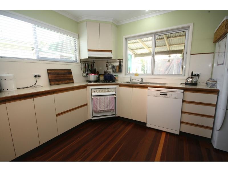 34 McCullough Avenue, Margate QLD 4019