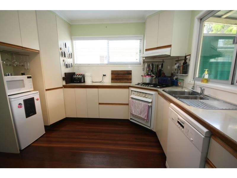 34 McCullough Avenue, Margate QLD 4019