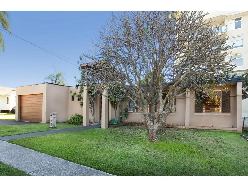 4 Anderson Street, Scarborough QLD 4020