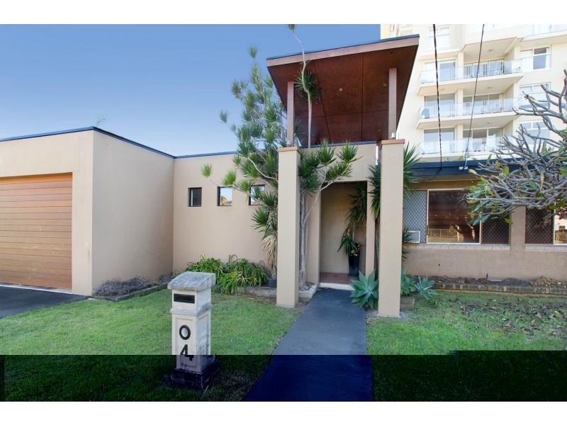 4 Anderson Street, Scarborough QLD 4020