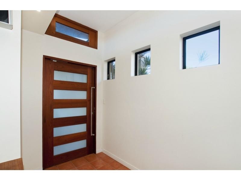 4 Anderson Street, Scarborough QLD 4020