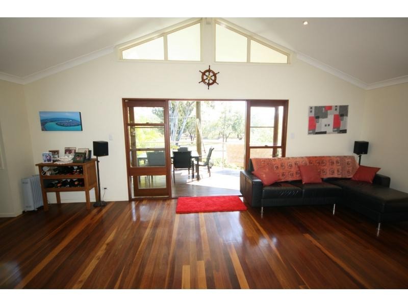 25 Thurecht Parade, Scarborough QLD 4020