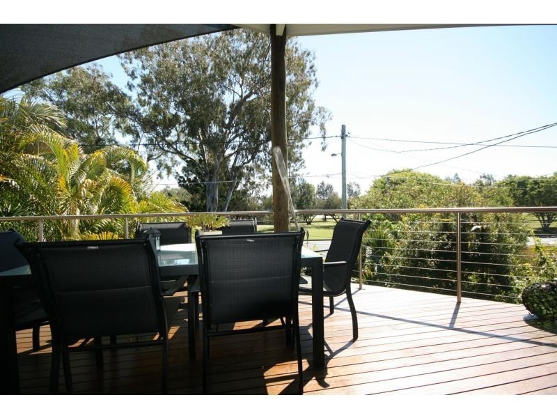 25 Thurecht Parade, Scarborough QLD 4020