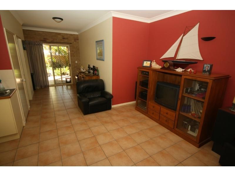 25 Thurecht Parade, Scarborough QLD 4020