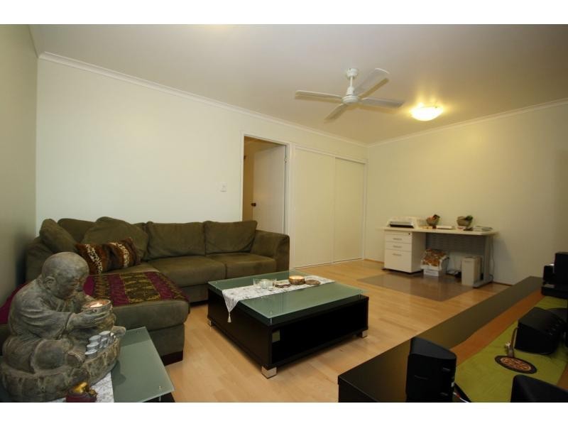 4/1 ROCK STREET, Scarborough QLD 4020