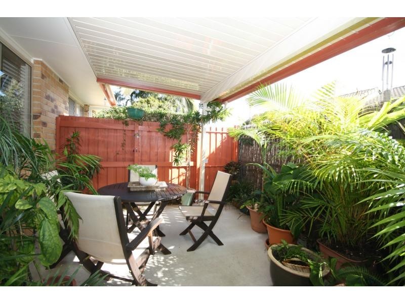 Unit 2/5 Belvedere Street, Clontarf QLD 4019