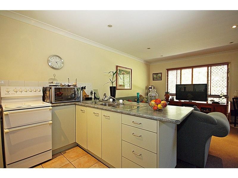 Unit 2/5 Belvedere Street, Clontarf QLD 4019