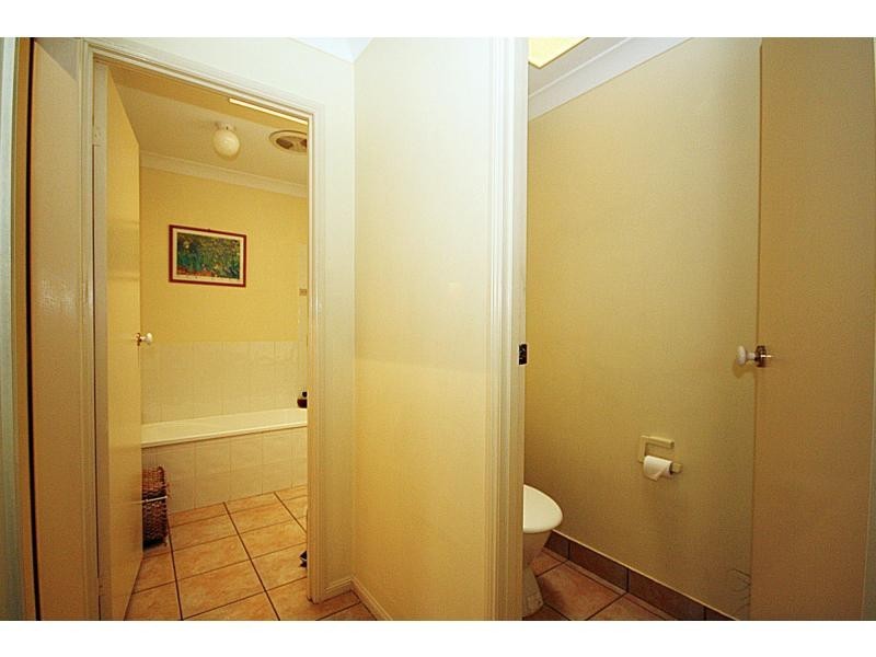 Unit 2/5 Belvedere Street, Clontarf QLD 4019