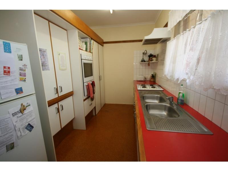 6 Lancaster Avenue, Redcliffe QLD 4020