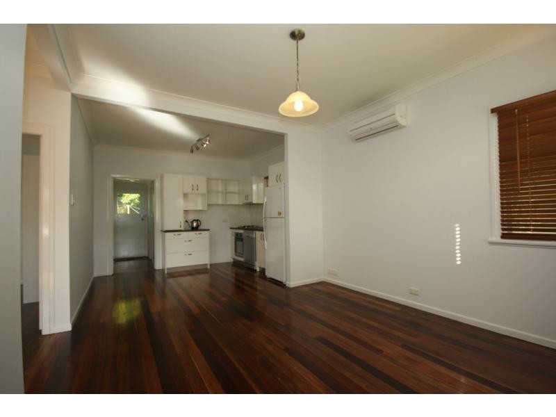 49a Griffith Road, Scarborough QLD 4020
