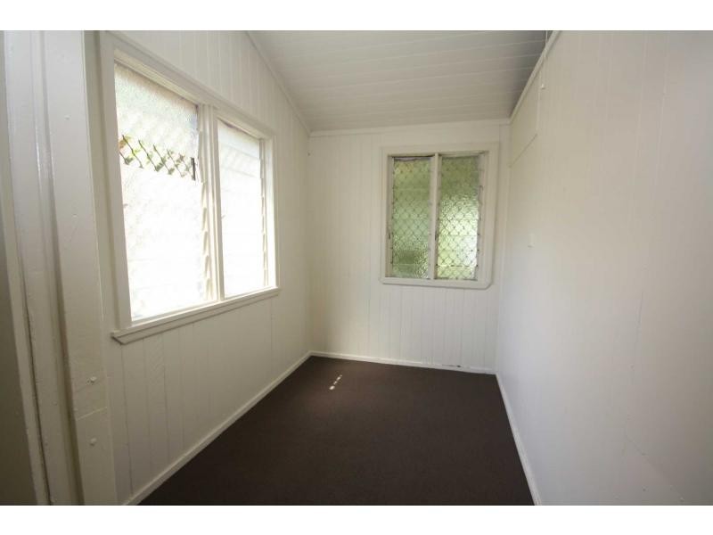 21 Louis Street, Redcliffe QLD 4020