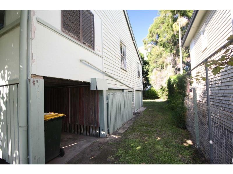 21 Louis Street, Redcliffe QLD 4020