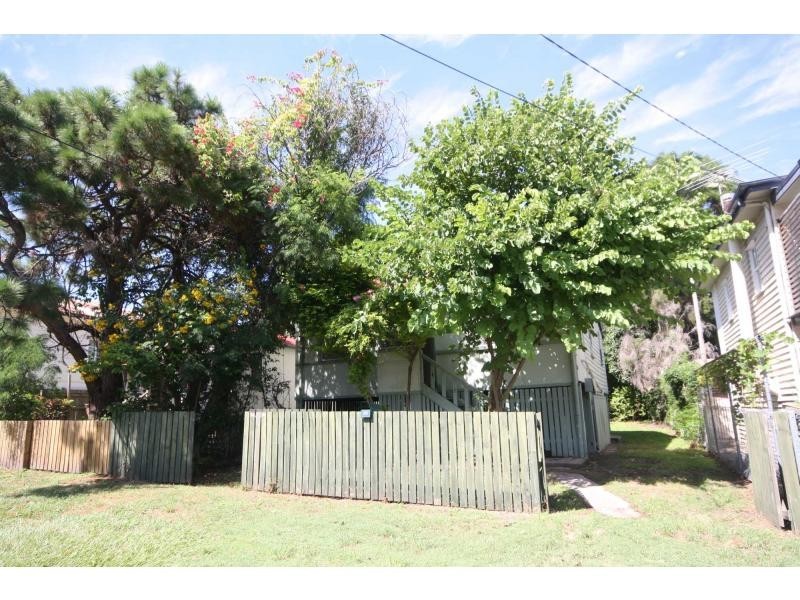 21 Louis Street, Redcliffe QLD 4020