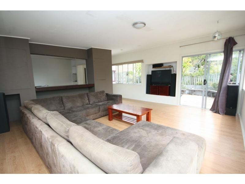 60 Bell Street, Woody Point QLD 4019