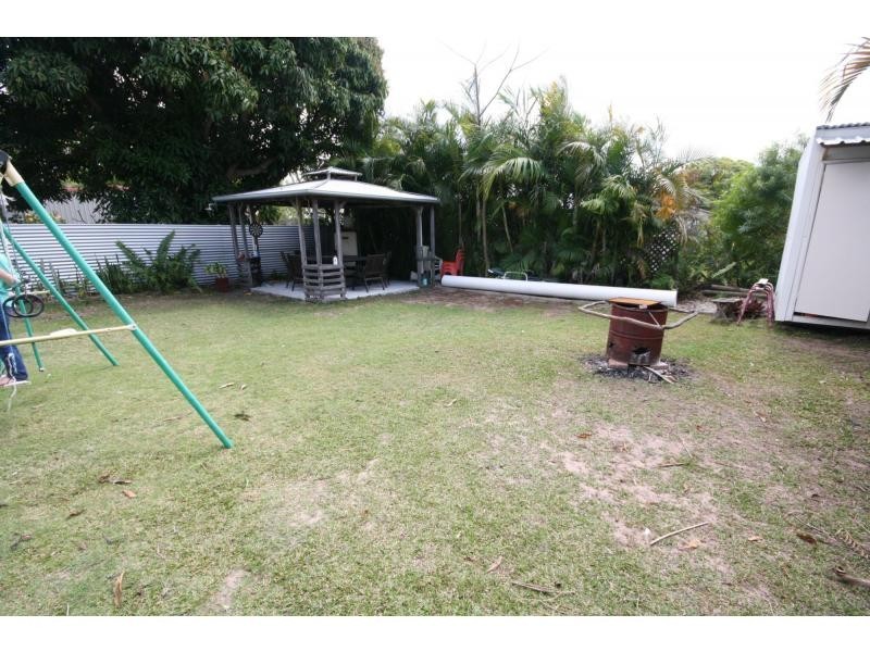 60 Bell Street, Woody Point QLD 4019