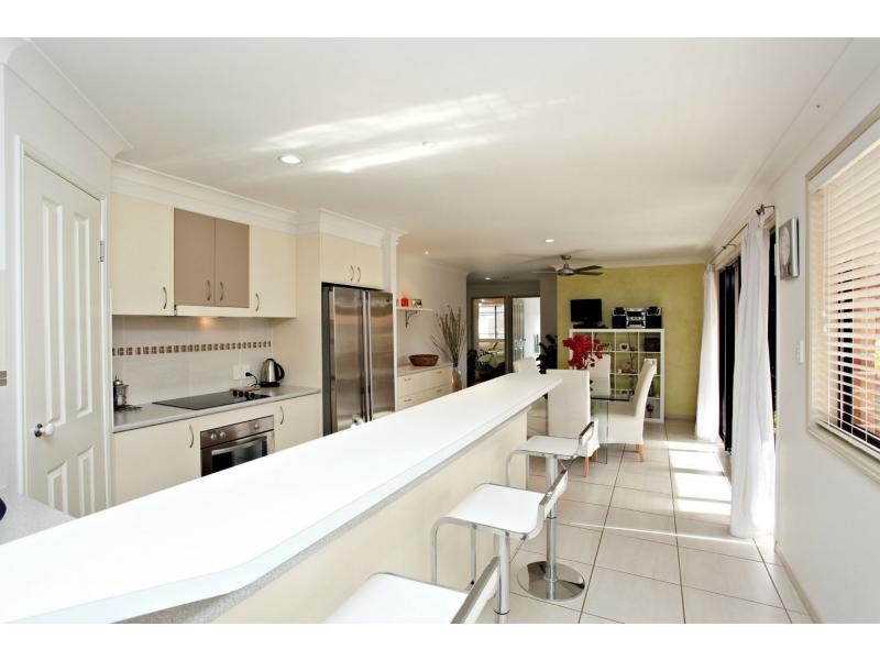 2/25 Stamp Street, Deception Bay QLD 4508