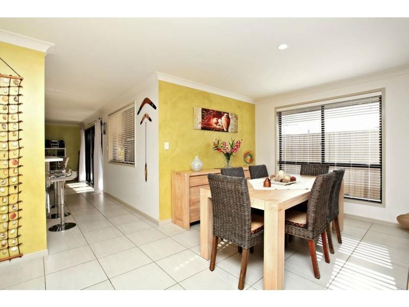 2/25 Stamp Street, Deception Bay QLD 4508