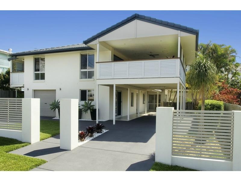 2 Arthur Street, Woody Point QLD 4019