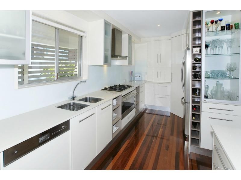 2 Arthur Street, Woody Point QLD 4019