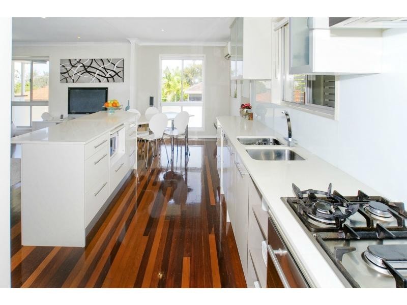 2 Arthur Street, Woody Point QLD 4019