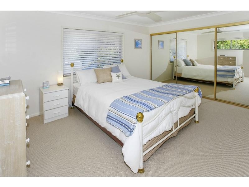 2 Arthur Street, Woody Point QLD 4019
