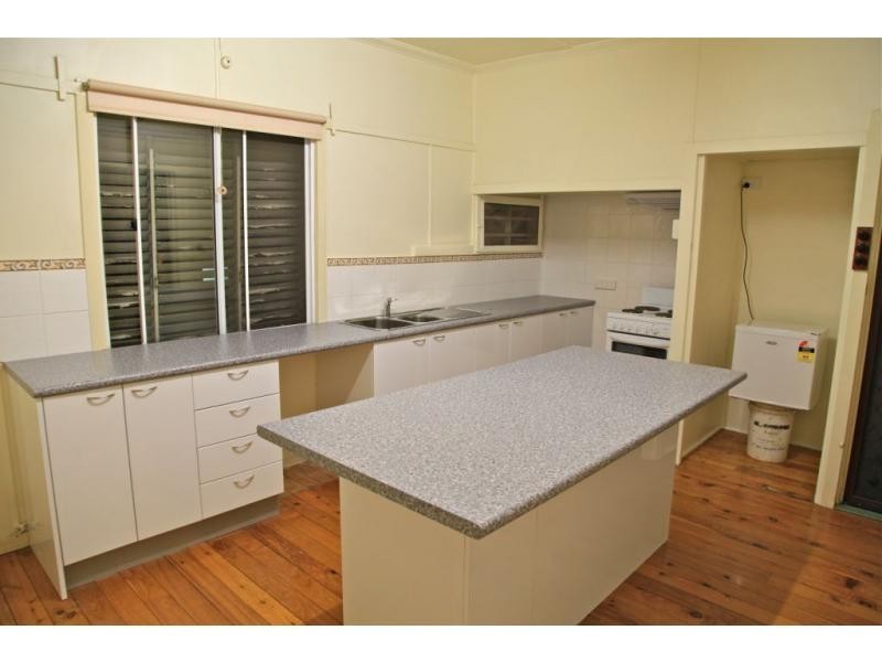 58 Anzac Avenue, Redcliffe QLD 4020