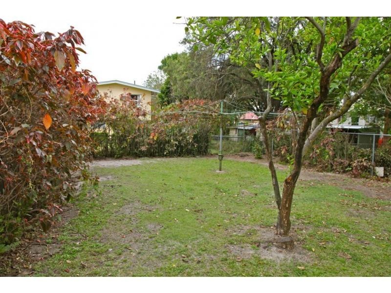 58 Anzac Avenue, Redcliffe QLD 4020