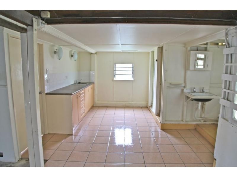 58 Anzac Avenue, Redcliffe QLD 4020