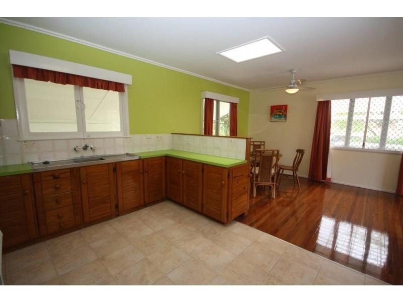 13a Robertson Avenue, Margate QLD 4019