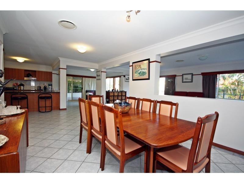 1 Mariner Court, Newport QLD 4020