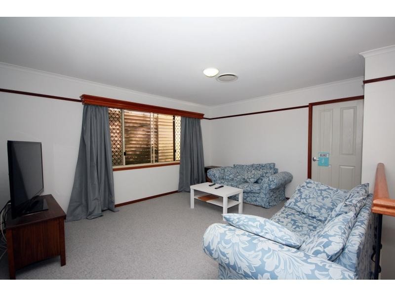 1 Mariner Court, Newport QLD 4020
