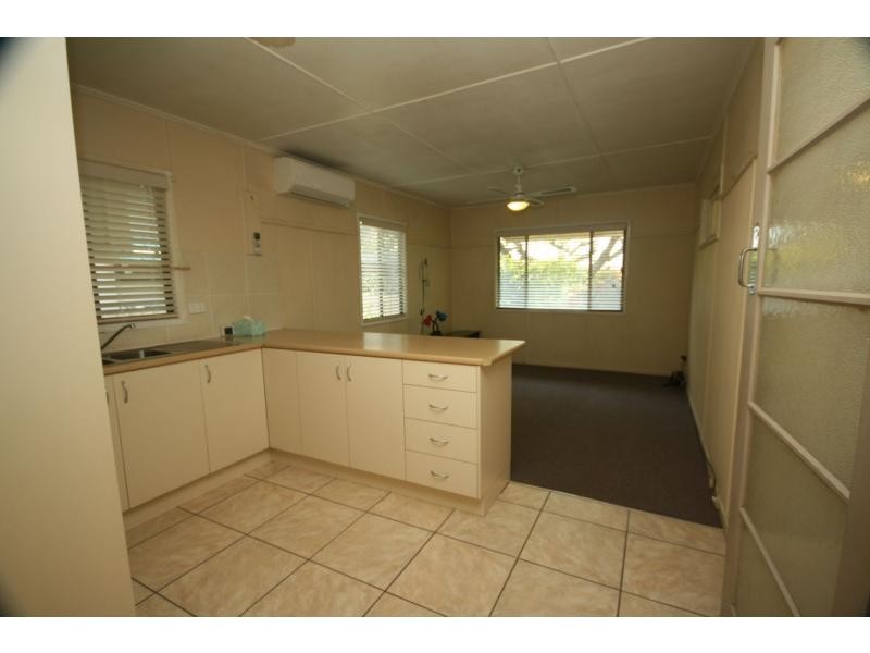 35 Dunbar Street, Margate QLD 4019