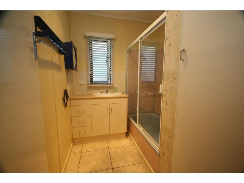 35 Dunbar Street, Margate QLD 4019