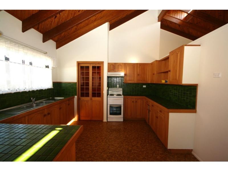 9 Windsor Avenue, Moffat Beach QLD 4551