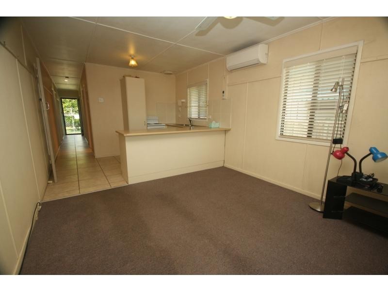 35 Dunbar Street, Margate QLD 4019